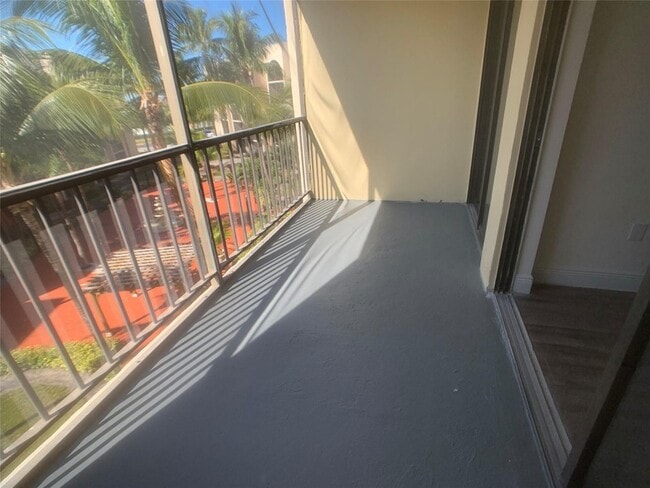 Building Photo - 17350 NW 68th Ave