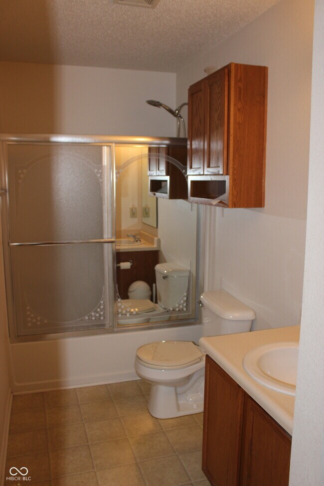 Building Photo - 2992 Sentiment Ln