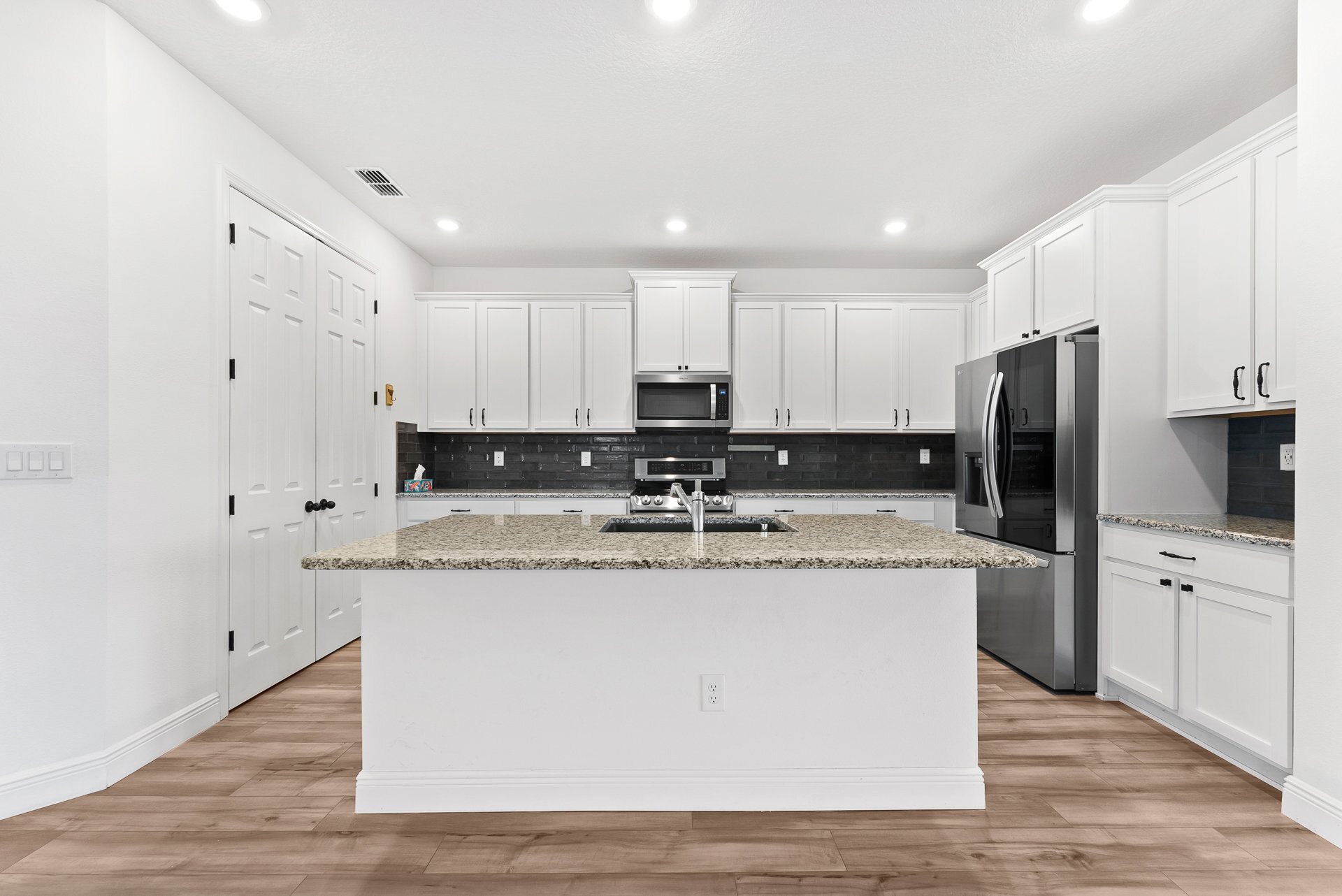 Building Photo - 7322 34th Ct E