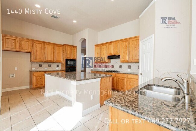 Building Photo - 1440 Misty Cove Dr