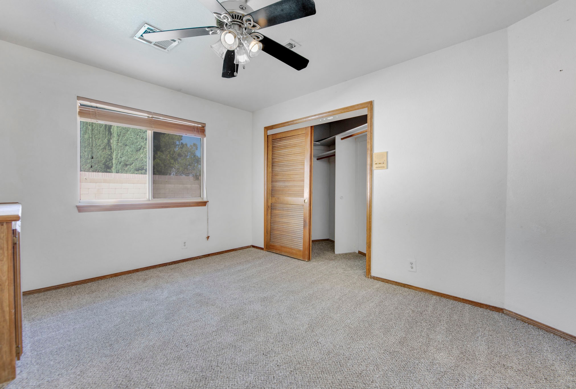 Building Photo - 2503 Brentwood Dr
