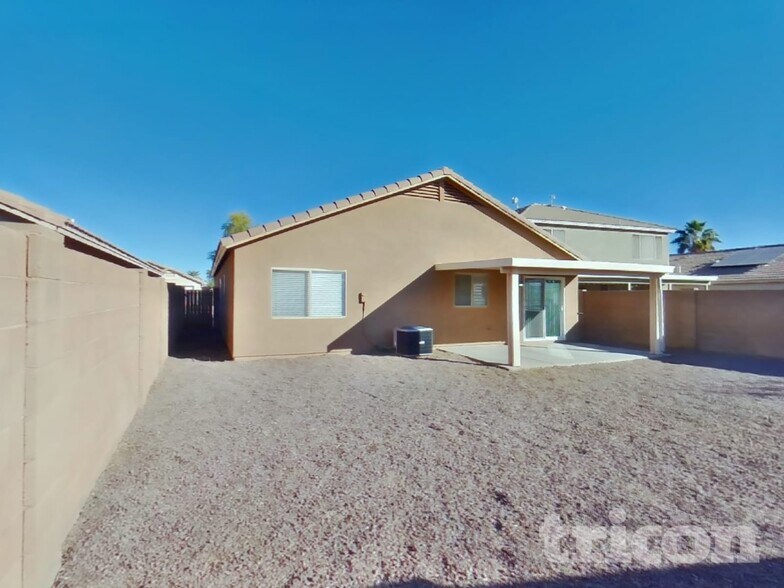 Building Photo - 12911 W Voltaire Ave