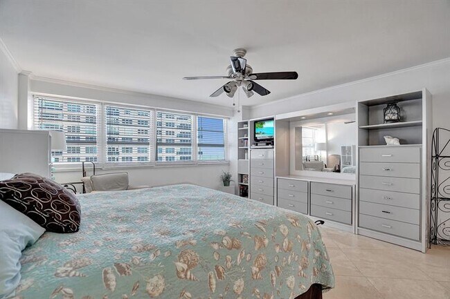 Building Photo - 3430 Galt Ocean Dr