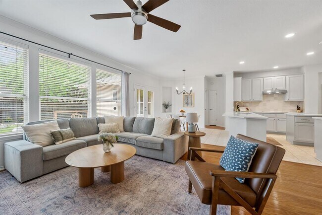 Building Photo - 11817 Lake Stone Dr