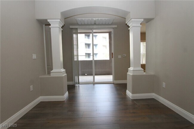 Building Photo - 26 E Serene Ave
