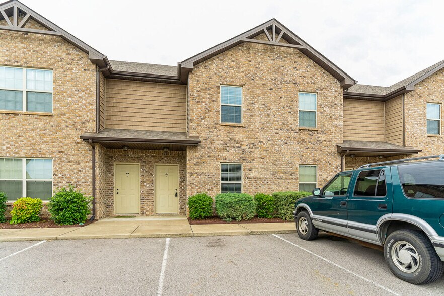 Ashton Ridge at West Creek 1060 W Coyote Trl Clarksville TN 37042