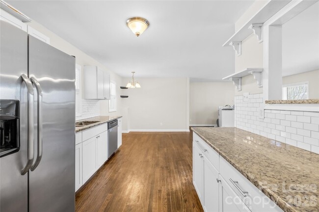 Building Photo - 4033 Woodgreen Terrace