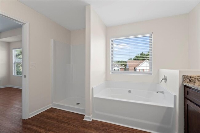 Building Photo - 1240 Faye Ct