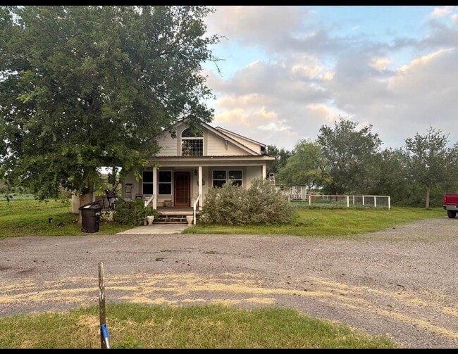 Building Photo - 382 Co Rd 366
