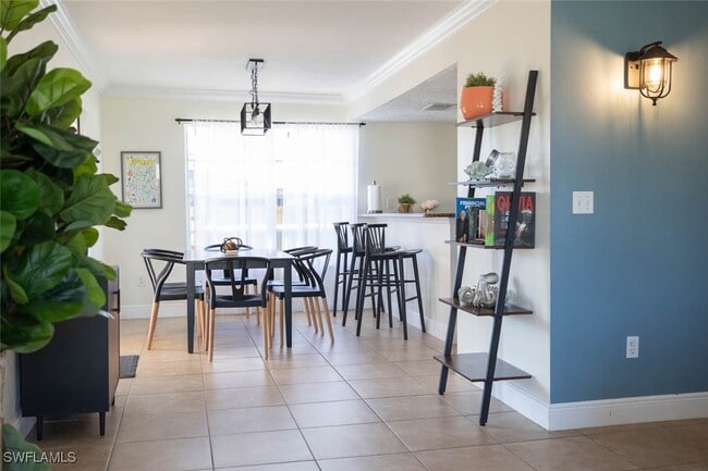 Building Photo - 207 SE 22nd St