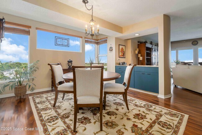 Building Photo - 215 Ballyshannon St