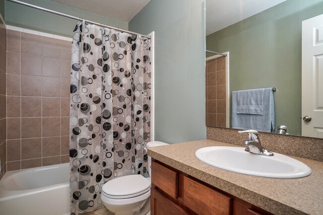 Building Photo - Beautiful 4 Bed, 3.5 Bath in Clinton - Was...