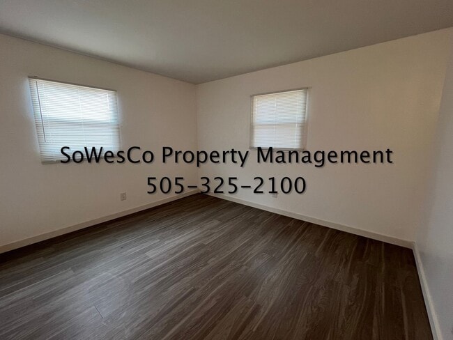 Building Photo - Updated 3 Bedroom 2 Bath 1 Car Garage