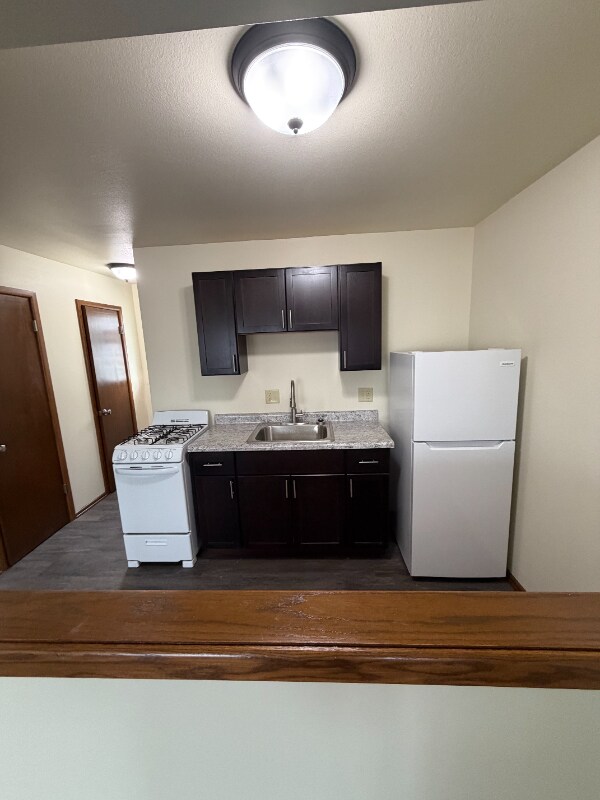 Building Photo - 1828 S 63rd St