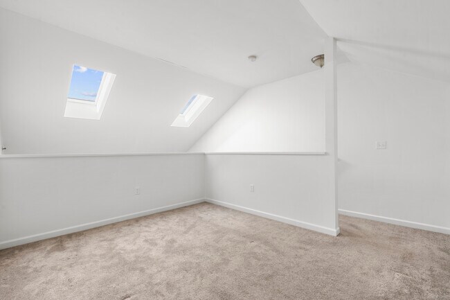 Building Photo - 2660 North Ave