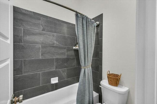 Building Photo - Beautiful  home in Entrada!