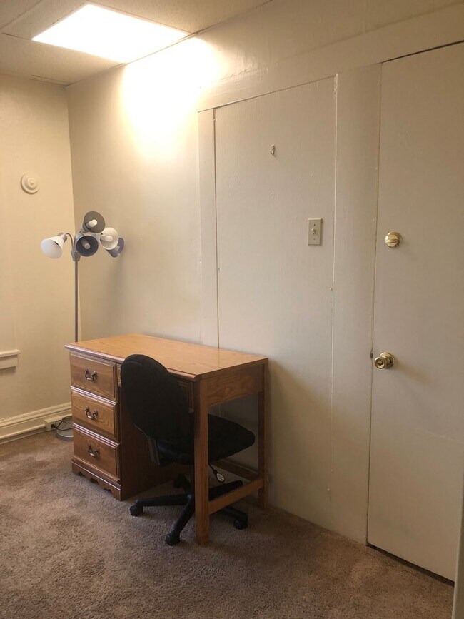 Building Photo - 113 Comstock Pl