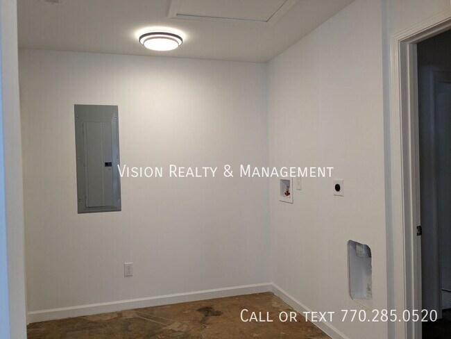 Building Photo - 1662 Ware Ave