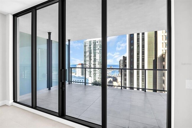 Building Photo - 275 1st Ave S