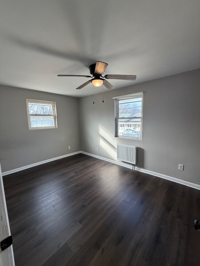 Building Photo - 5 E Green St