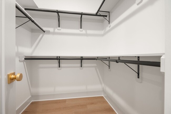 Building Photo - Beautiful 4-bedroom, 4-bathroom Custom Home Durham, NC