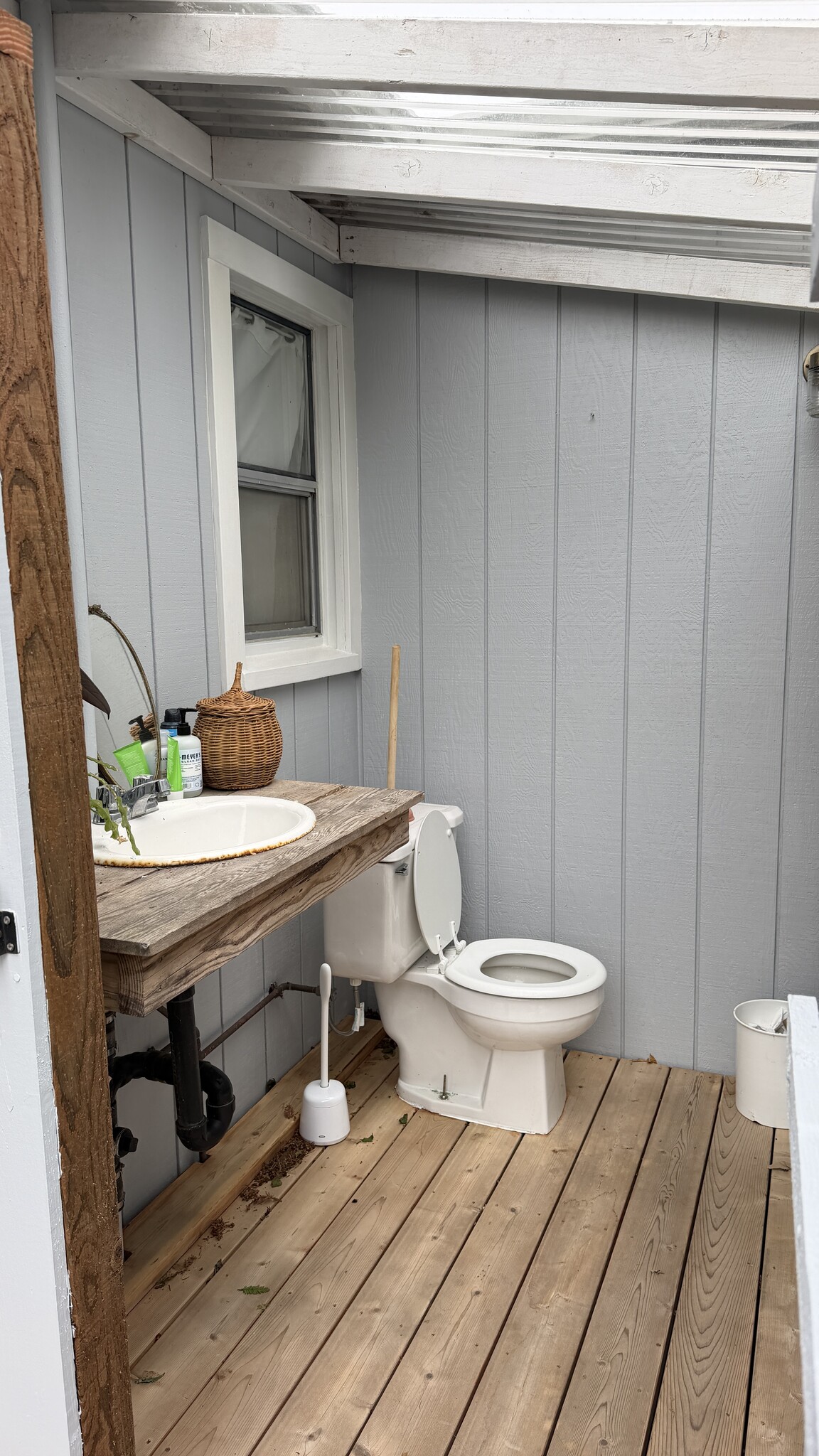 Outside Bathroom - 201 6th Ave
