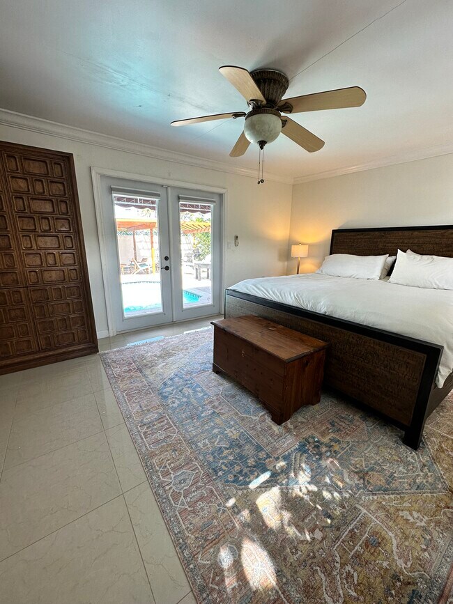 Building Photo - 3036 Coral Shores Dr