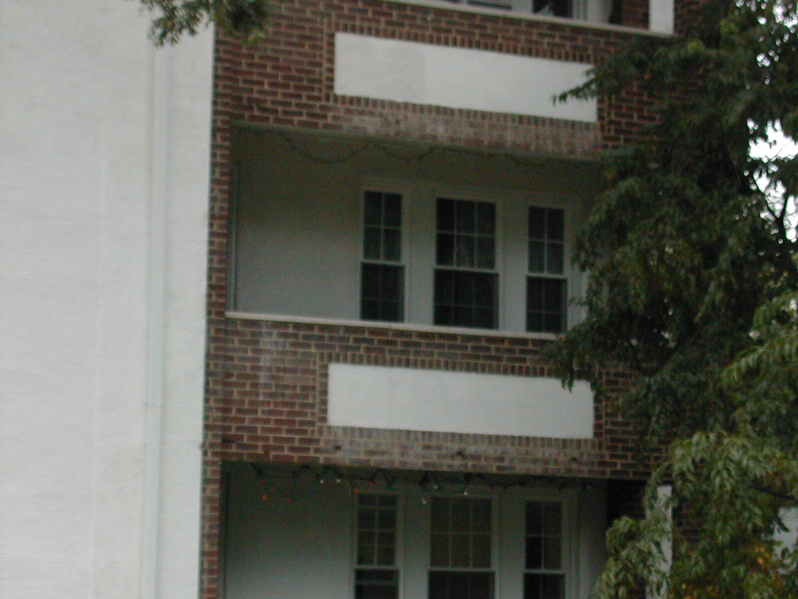 Building Photo - 4135 Roland Ave