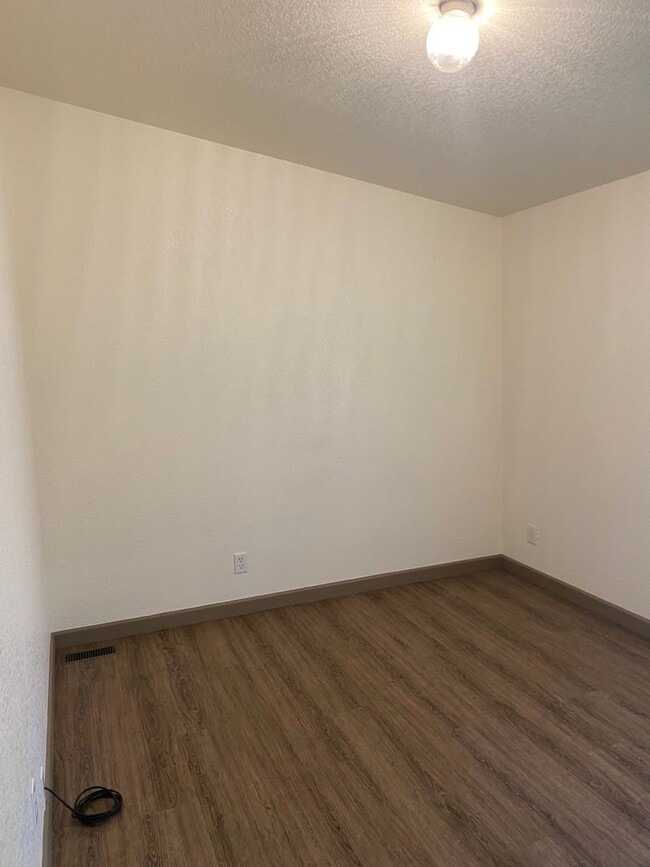 Building Photo - 270 Phelan Ranch Way