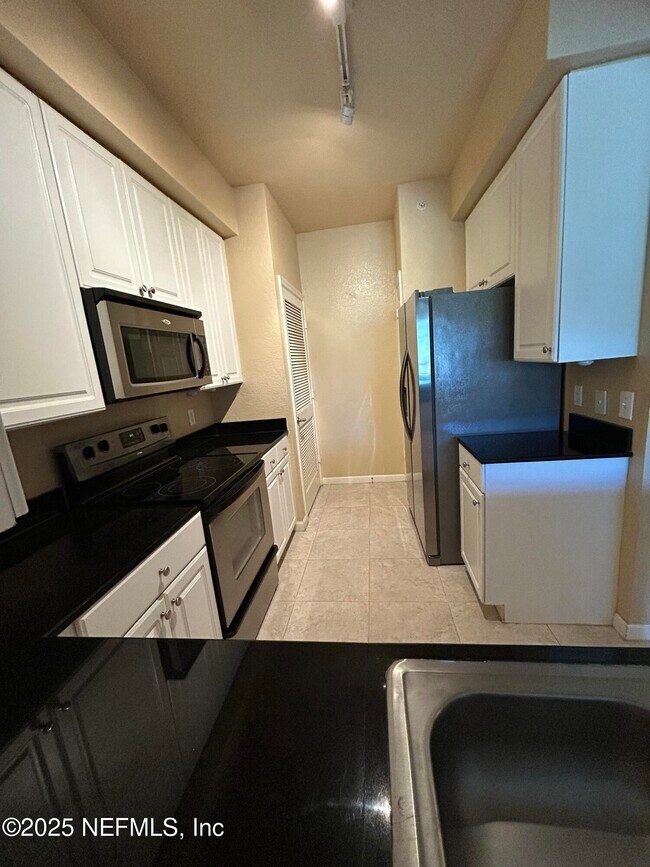 Building Photo - 5617 Bowden Rd