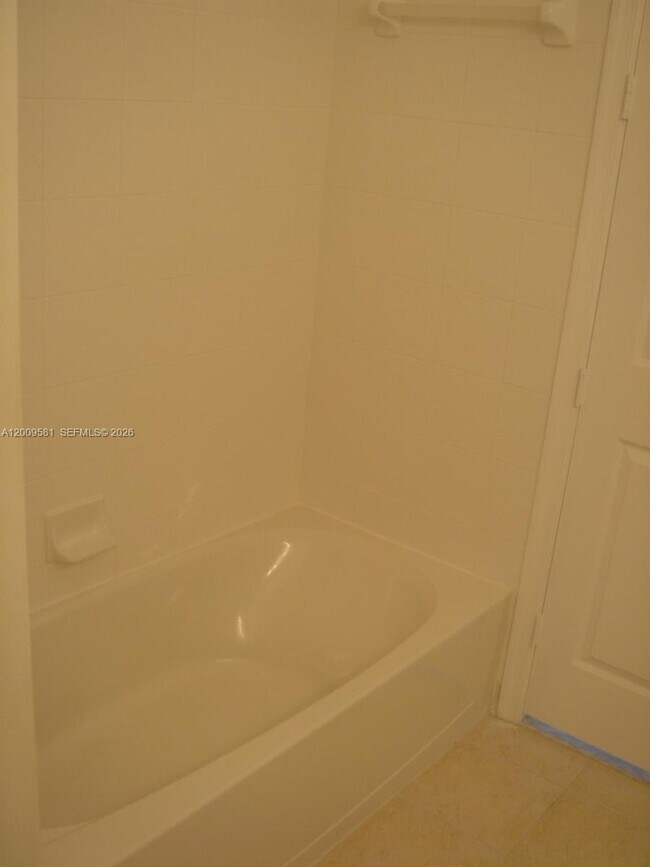 Building Photo - 4404 SW 160th Ave