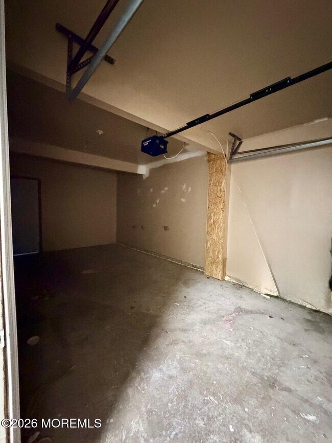 Building Photo - 1511 Railroad Ave