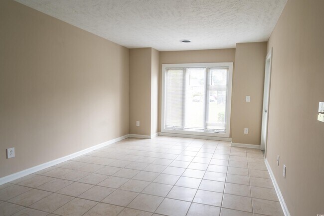 Building Photo - 4708 Cobblestone Dr