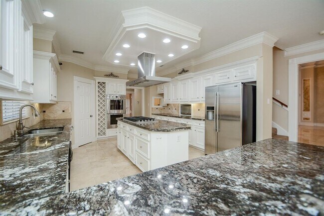 Building Photo - 17407 Widmore Pl