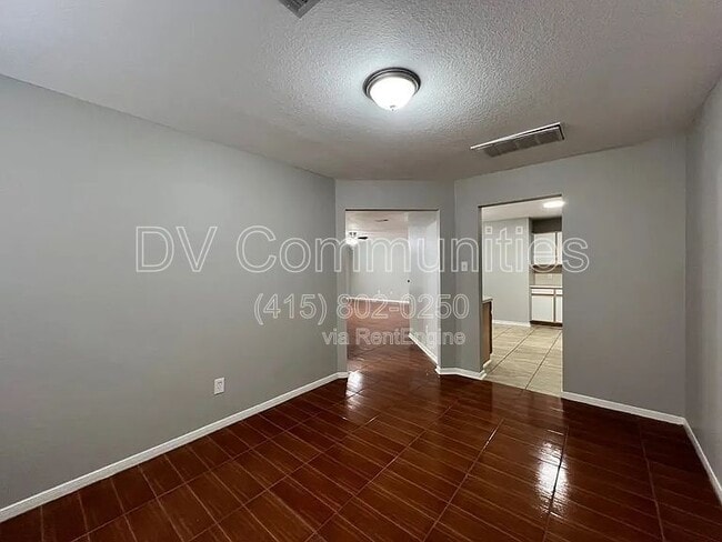 Building Photo - 7310 Foxbrook Dr