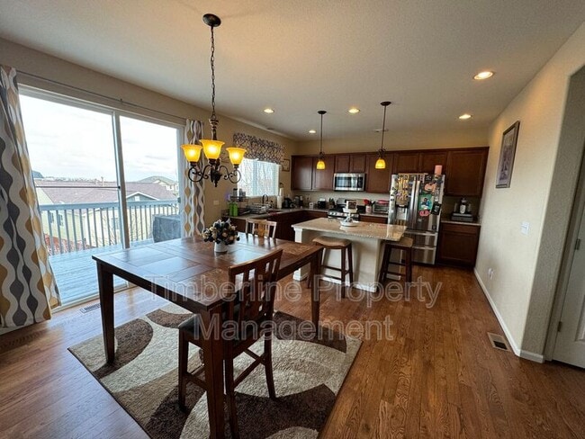 Building Photo - 10047 Antler Creek Dr