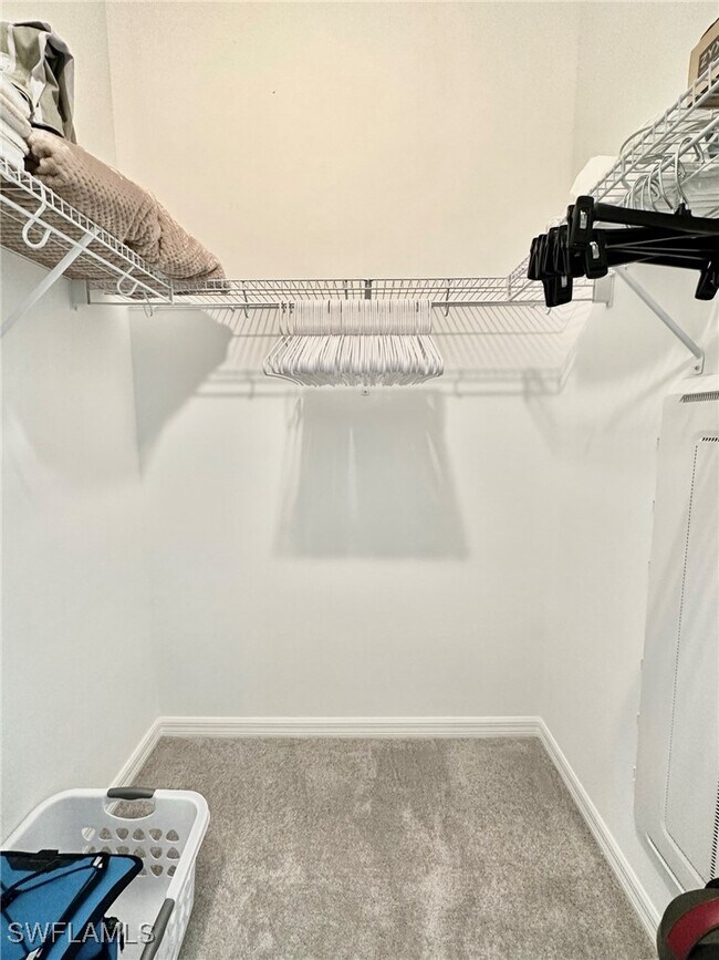 Building Photo - 15960 Grassland Ln