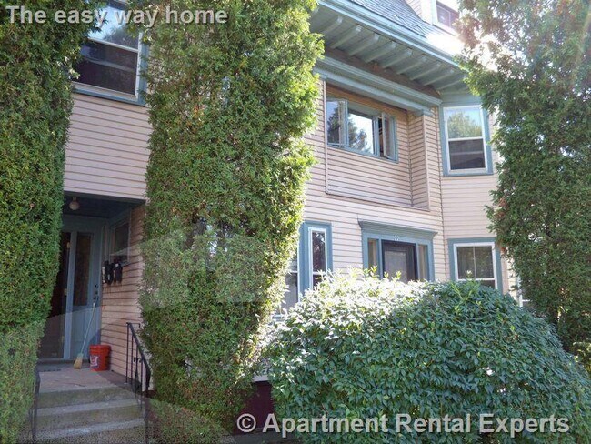 Building Photo - 77 College Ave