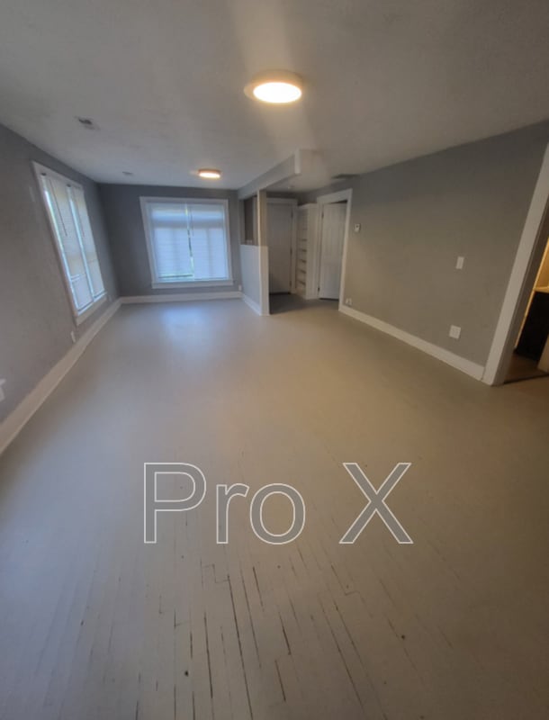 Building Photo - 2510 Iron Gates Rd