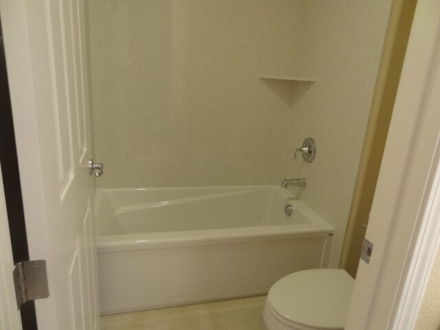 Building Photo - 2121 Pasqual Dr
