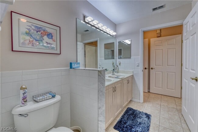 Building Photo - 14561 Glen Cove Dr