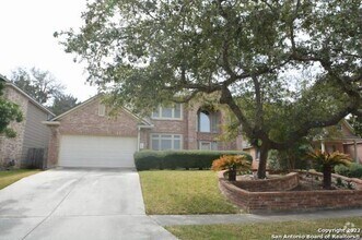 Building Photo - 119 BAYTHORNE-