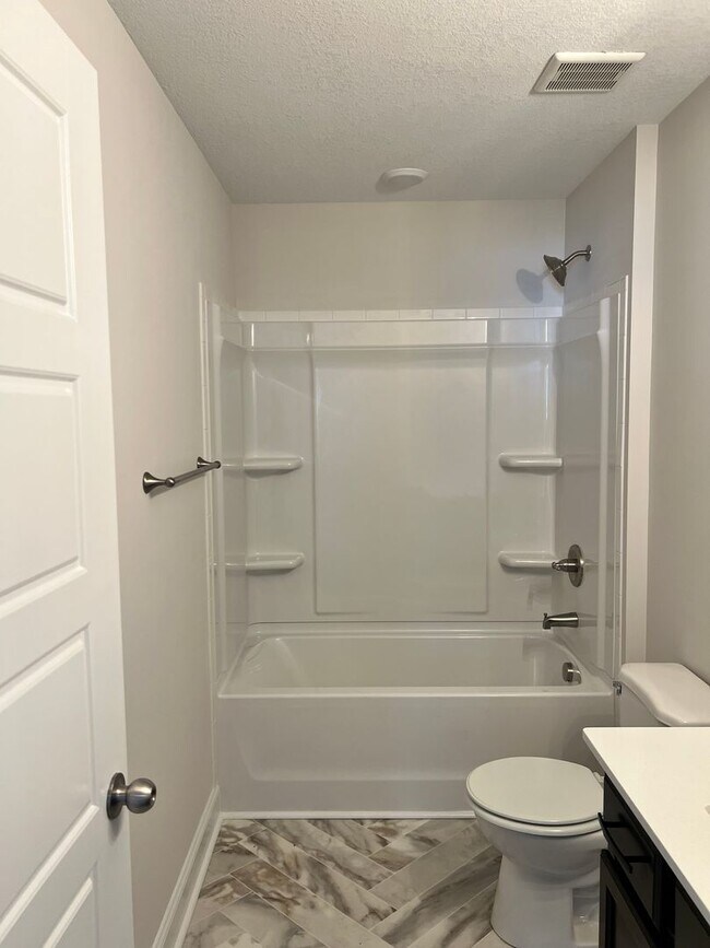 Building Photo - Brand New Three Bedroom in Cherry Acres