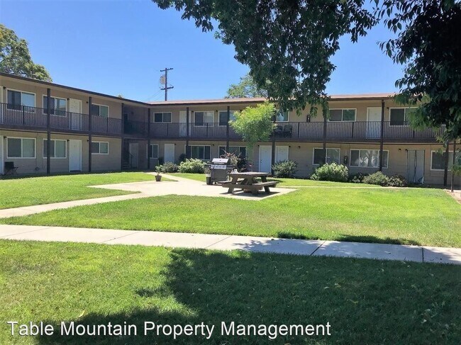 Building Photo - 1 br, 1 bath Apartment - 2720 Oro Dam Blvd E