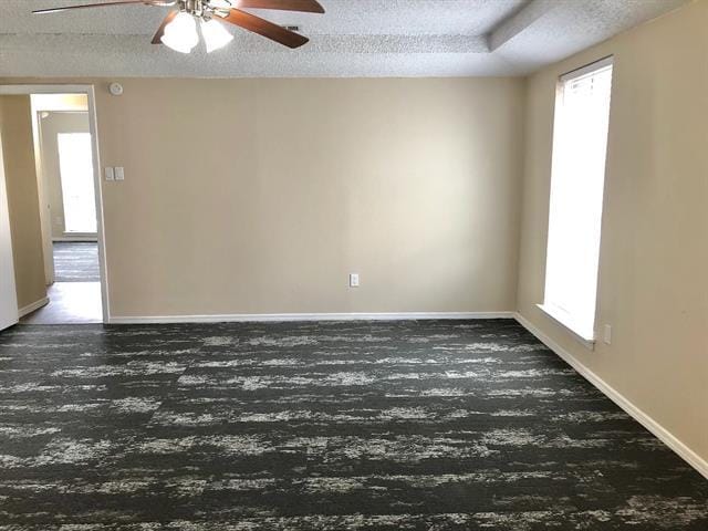 Building Photo - 613 Trail View Ln