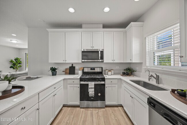 Building Photo - 55 Starnberg Ct