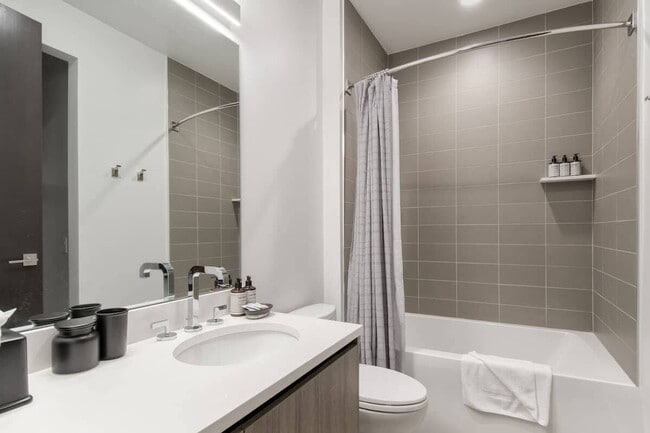 Building Photo - 2752 W High Mountain Rd