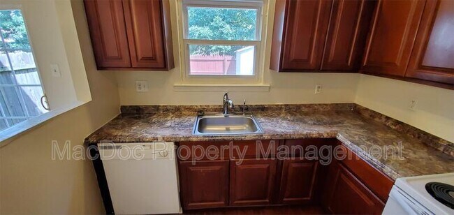 Building Photo - 619 Anvil Rd