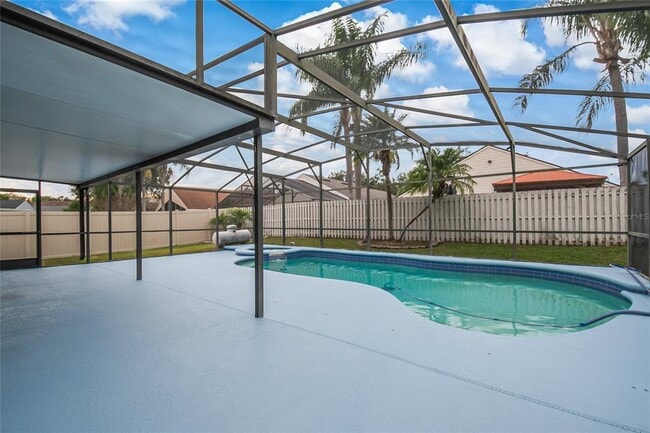 Building Photo - 2705 Stone Oak Dr