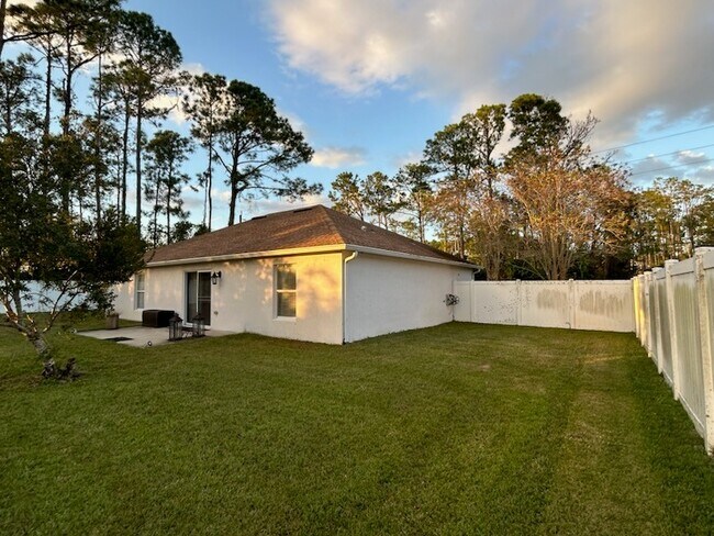 Building Photo - 112 Red Mill Dr